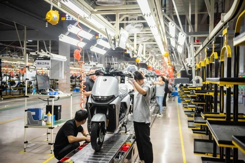 Electric mobility production line, illustrative story reference